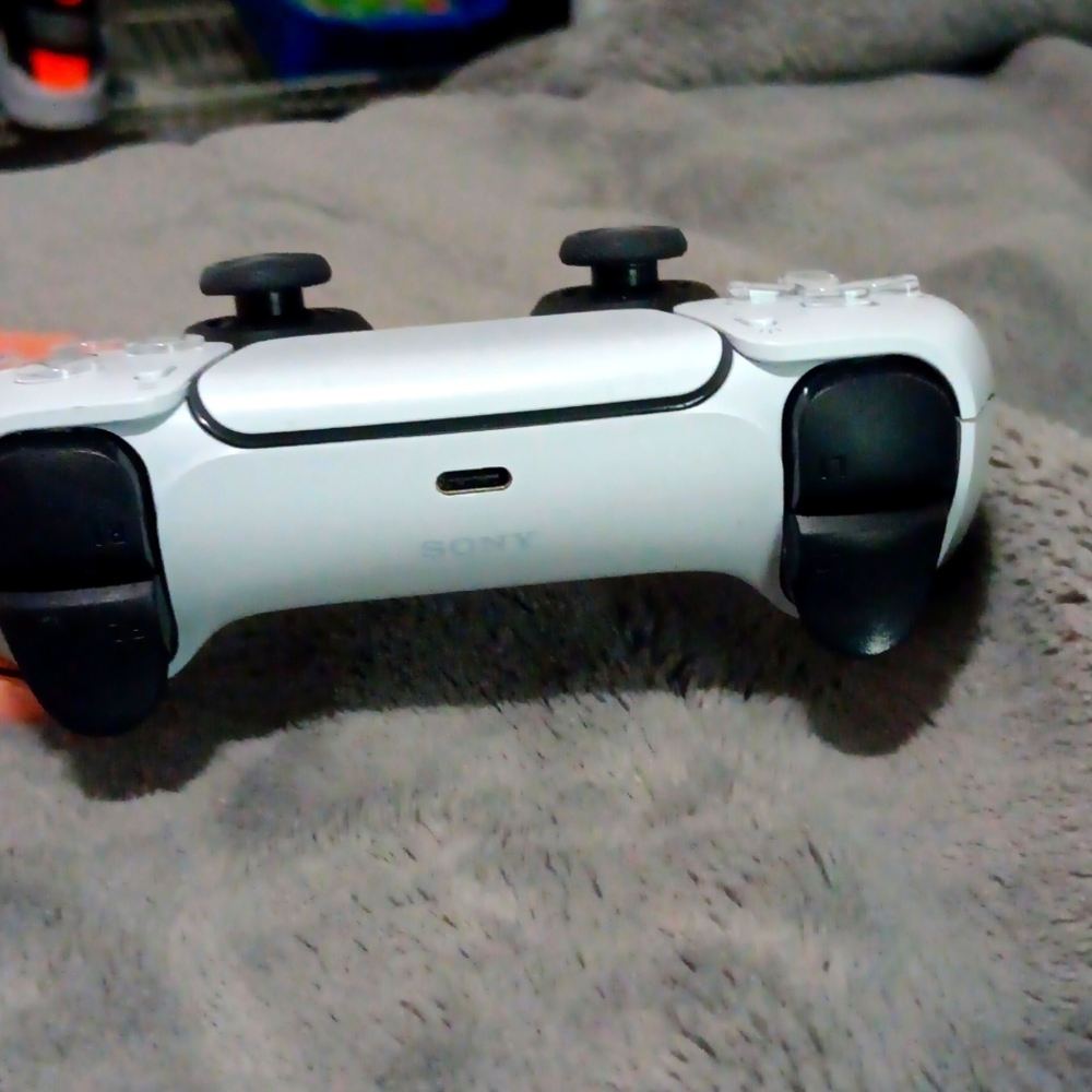 Sony DualSense Wireless PS5 Controller White